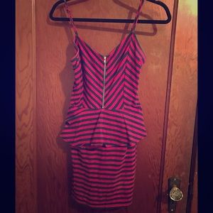 Zip down peplum dress!