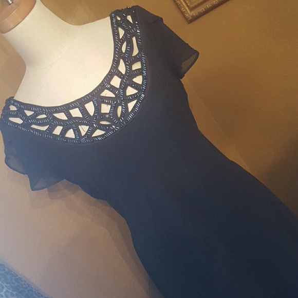 Black dress. Very flowy!