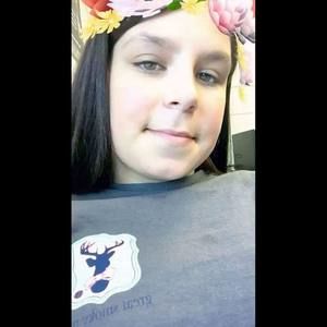 Meet your Posher, Danielle