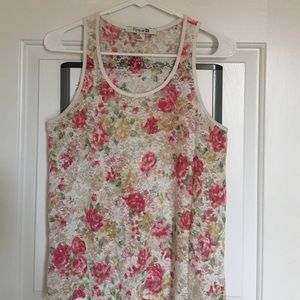 Floral lace tank top