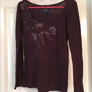Long-sleeve tee