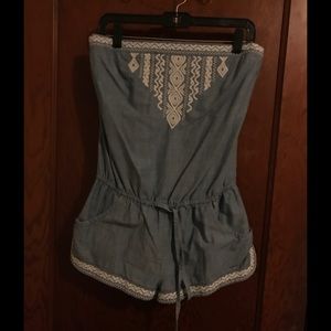 Hollister Strepless Romper