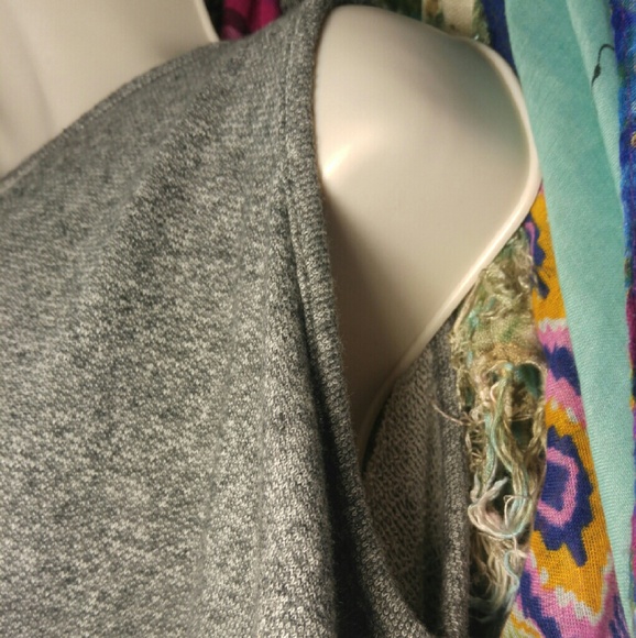 Small Open Shoulder Cross Lace Sweater - Picture 3 of 4