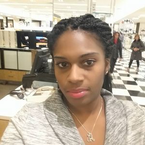 Meet your Posher, Krystal