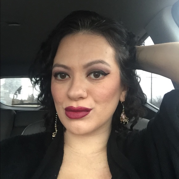 Meet your Posher, Renee