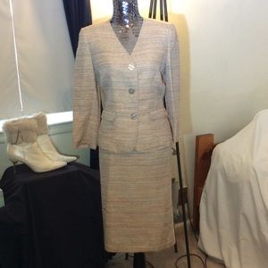 Women's two-piece suit