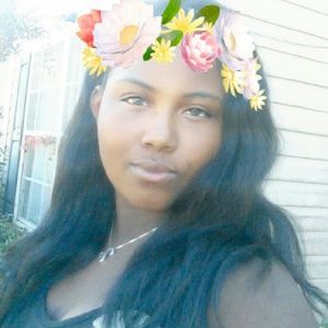 Meet your Posher, Titiana