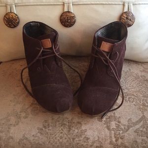 Never worn Toms wedged boots