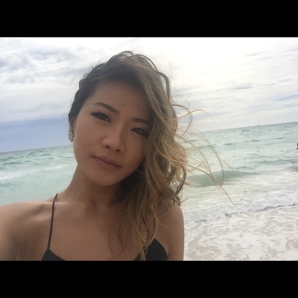 Meet your Posher, Erica - Picture 1 of 1