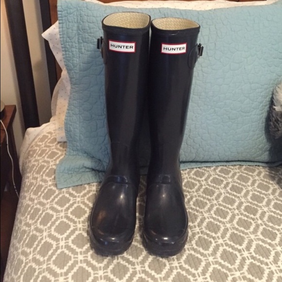 Navy tall glossy hunter boots