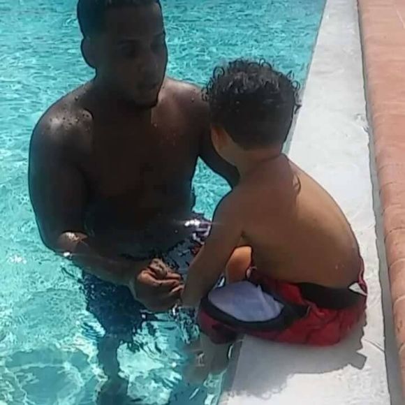 Meet your Posher, Emmanuel - Picture 1 of 1