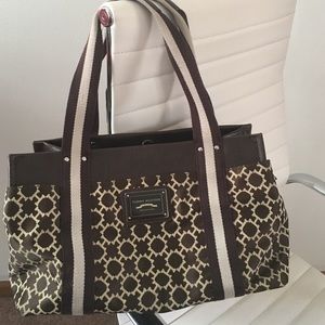 Like new with original tags Tommy Hilfigure Purse