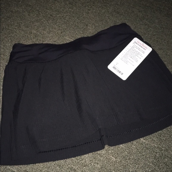 Pleat to street skirt III