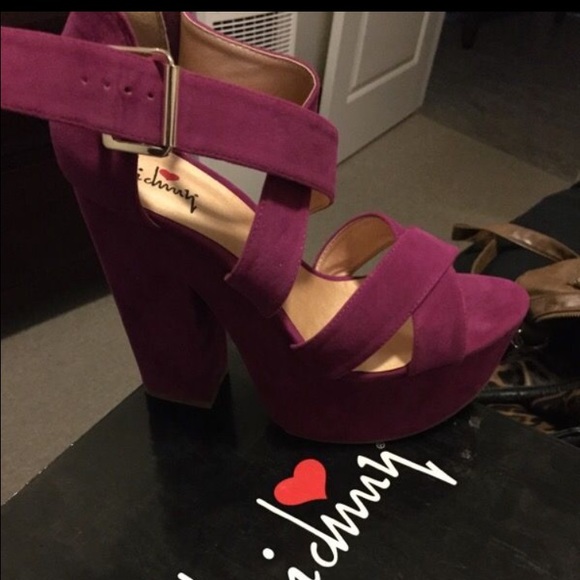 luichiny fuschia van buren