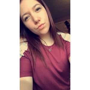 Meet your Posher, Alicia