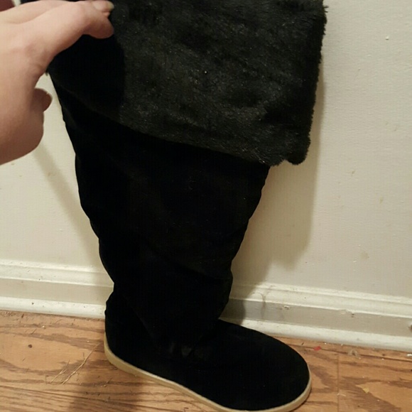 Black boot