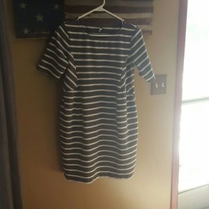 Old Navy Knee Length Maternity Dress