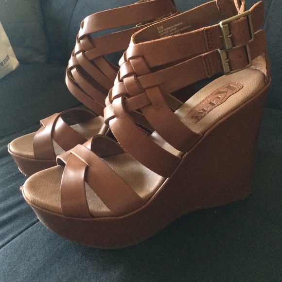 Kork brown leather heels