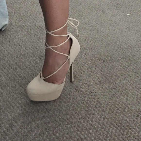 Tie up platform heels in blush