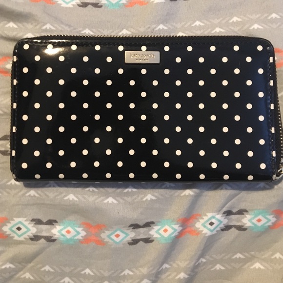 Kate Spade wallet polkadot