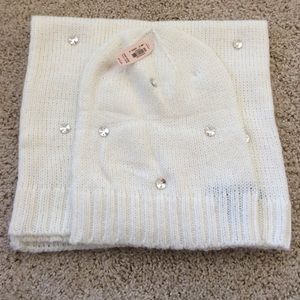 Victoria's Secret Beanie Hat And Infinity Scarf