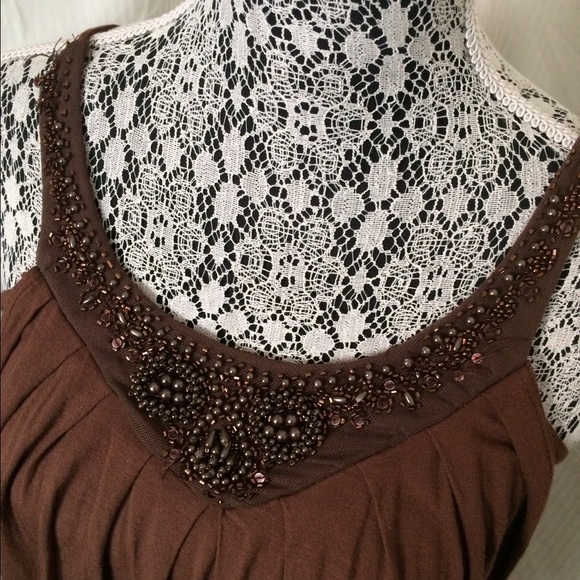 Beautiful. Beaded  Top - Picture 4 of 4