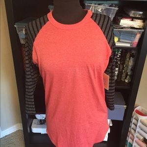 NWT Lularoe Randy shirt. Size Medium