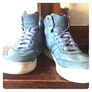 Authentic ballys shoes sz 9 but fits like a 9.5/10