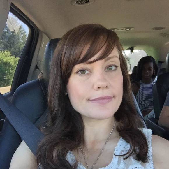 Meet your Posher, Kristen - Picture 1 of 1