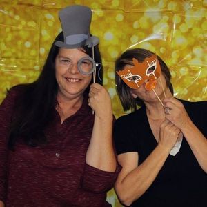 Meet your Posher, Robin