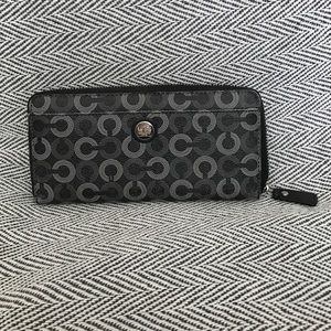 Coach Leather Wallet with modern Cs