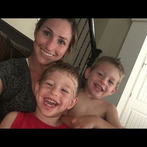 Meet your Posher, Christy