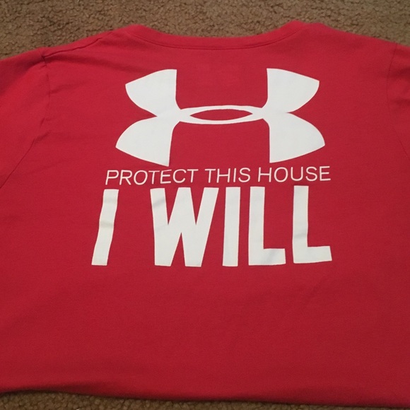 UA vneck work out tee - Picture 2 of 3