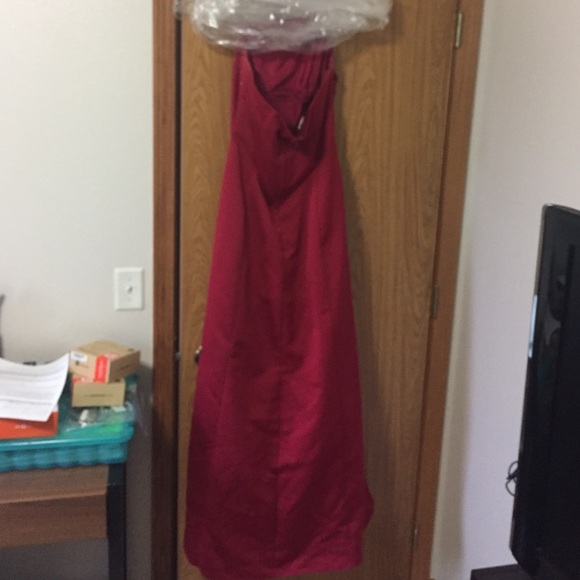 Red formal dress - Picture 3 of 3