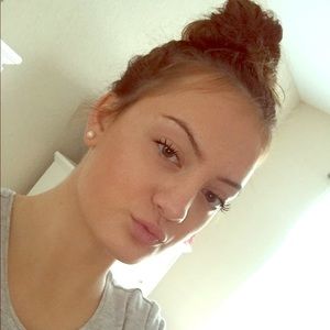 Meet your Posher, Sydni