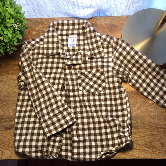 (3) CARTERS 12month boys button downs - Picture 3 of 4