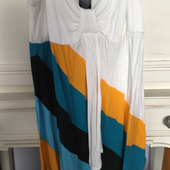 Arden B. Princess cut tank top - Picture 2 of 2