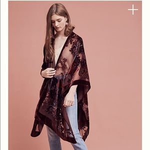 Tirra Velvet Kimono