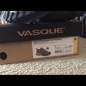 Men's Vasque talus trek ultra dry brand new