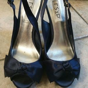 Navy blue heels