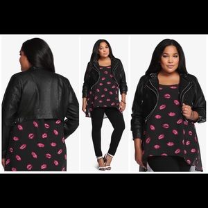 ❤️❤️❤️Torrid Premium Faux Leather Crop Moto Jacket
