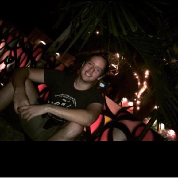 Meet your Posher, Javier - Picture 1 of 1