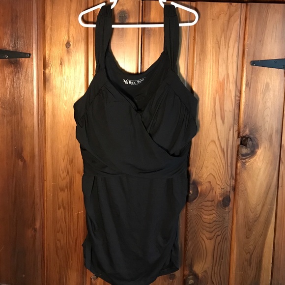NWOT Black VS Bra Top Tank Top