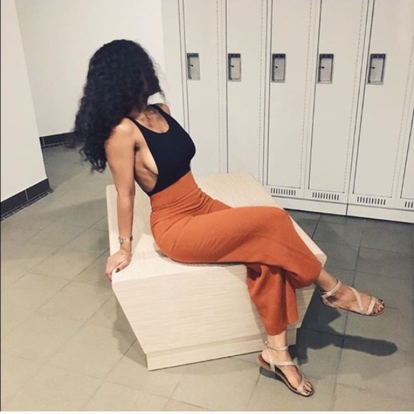 BRAND new ZARA orange burnt culottes