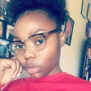 Meet your Posher, Jewel