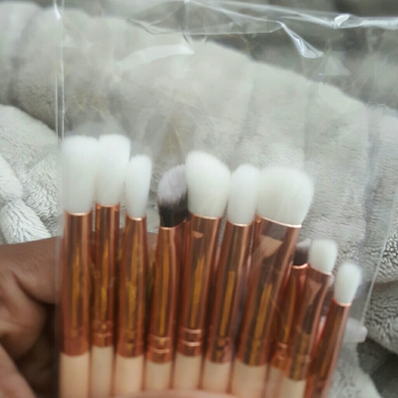 12 pc blending brush Set - Picture 2 of 2
