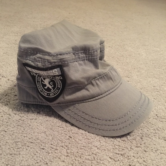 Express hat