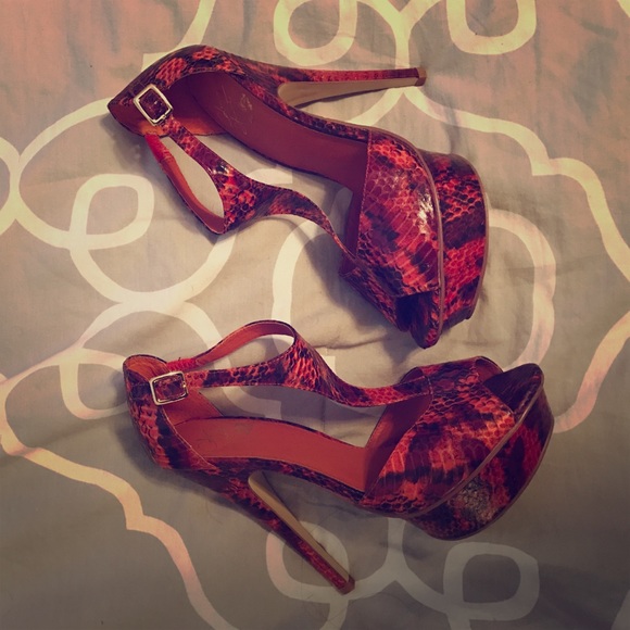 Victoria's Secret Colin Stuart Platform Heels