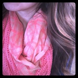 😍Coral Infinity Fashion Scarf😍