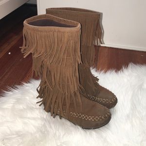 Little Girls fringe boots